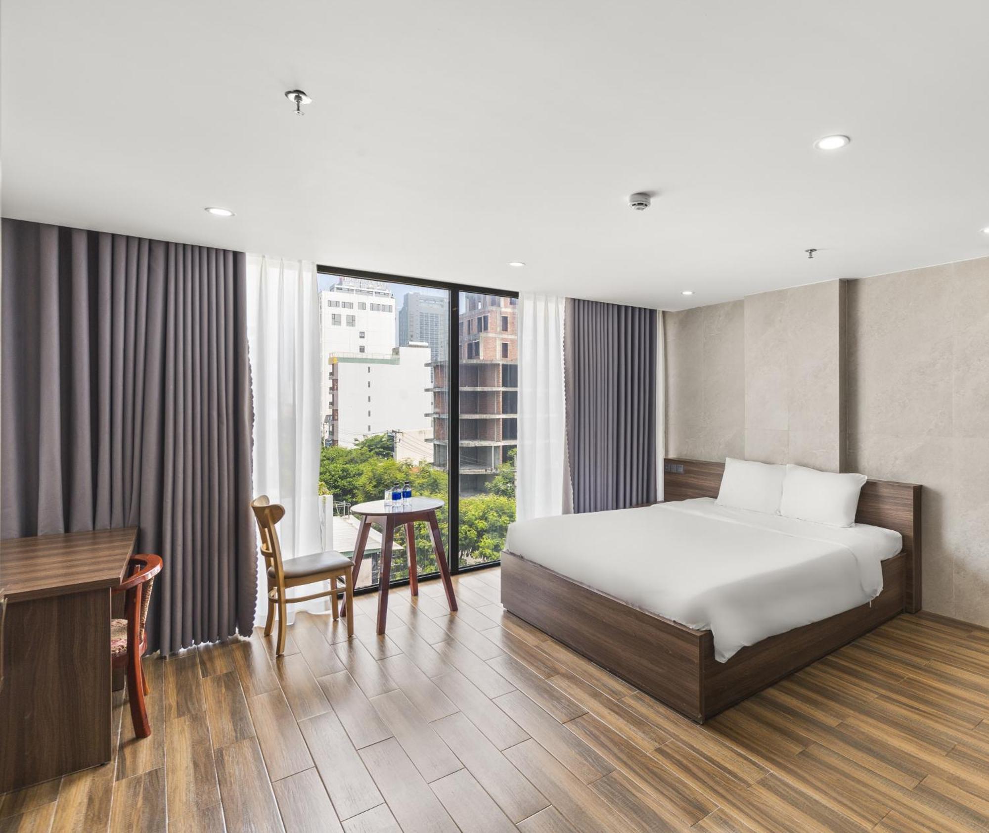 Sea Hotel & Apartment Дананг Экстерьер фото