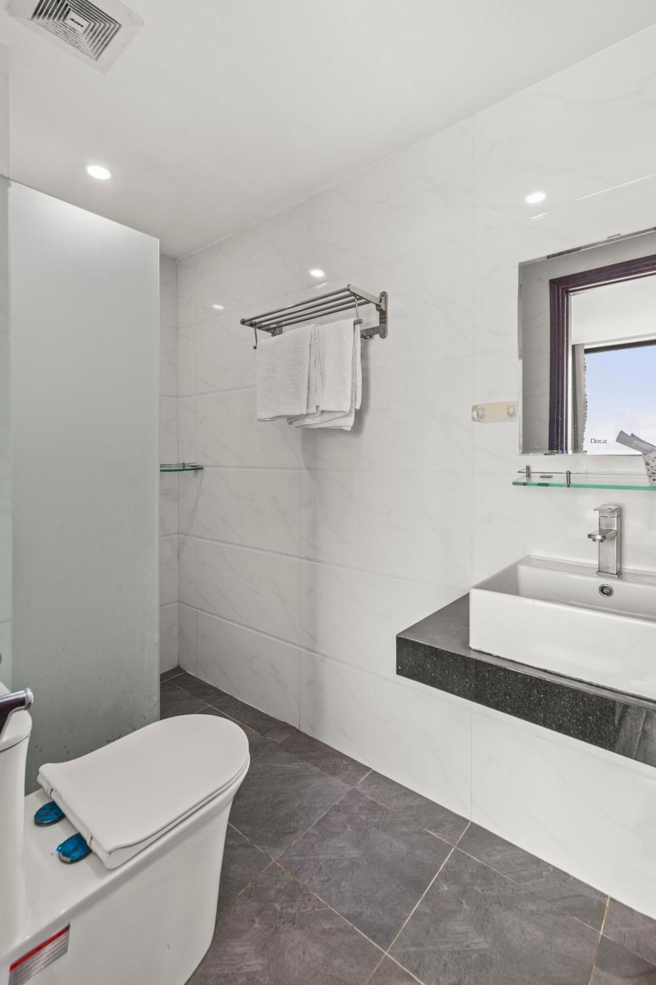 Sea Hotel & Apartment Дананг Экстерьер фото