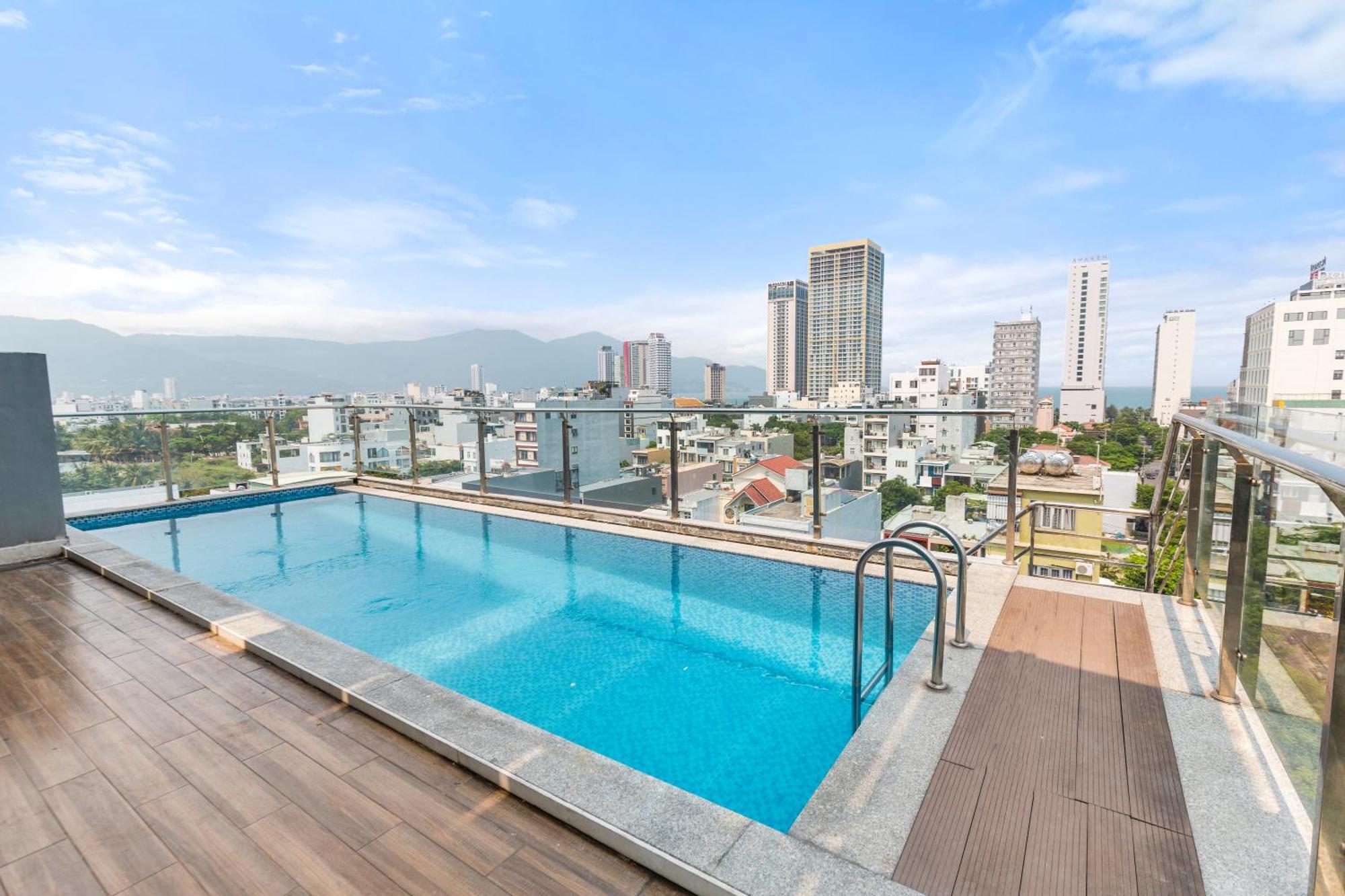 Sea Hotel & Apartment Дананг Экстерьер фото