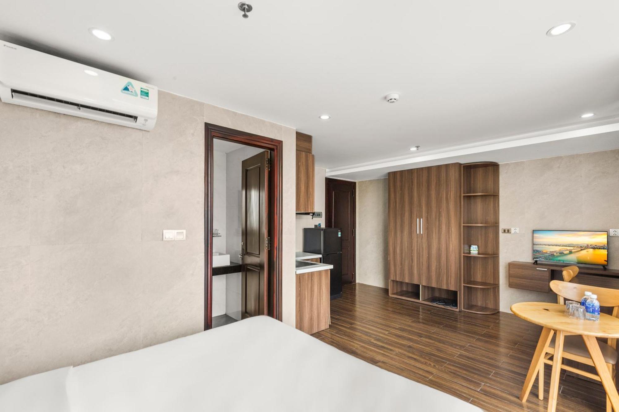 Sea Hotel & Apartment Дананг Экстерьер фото