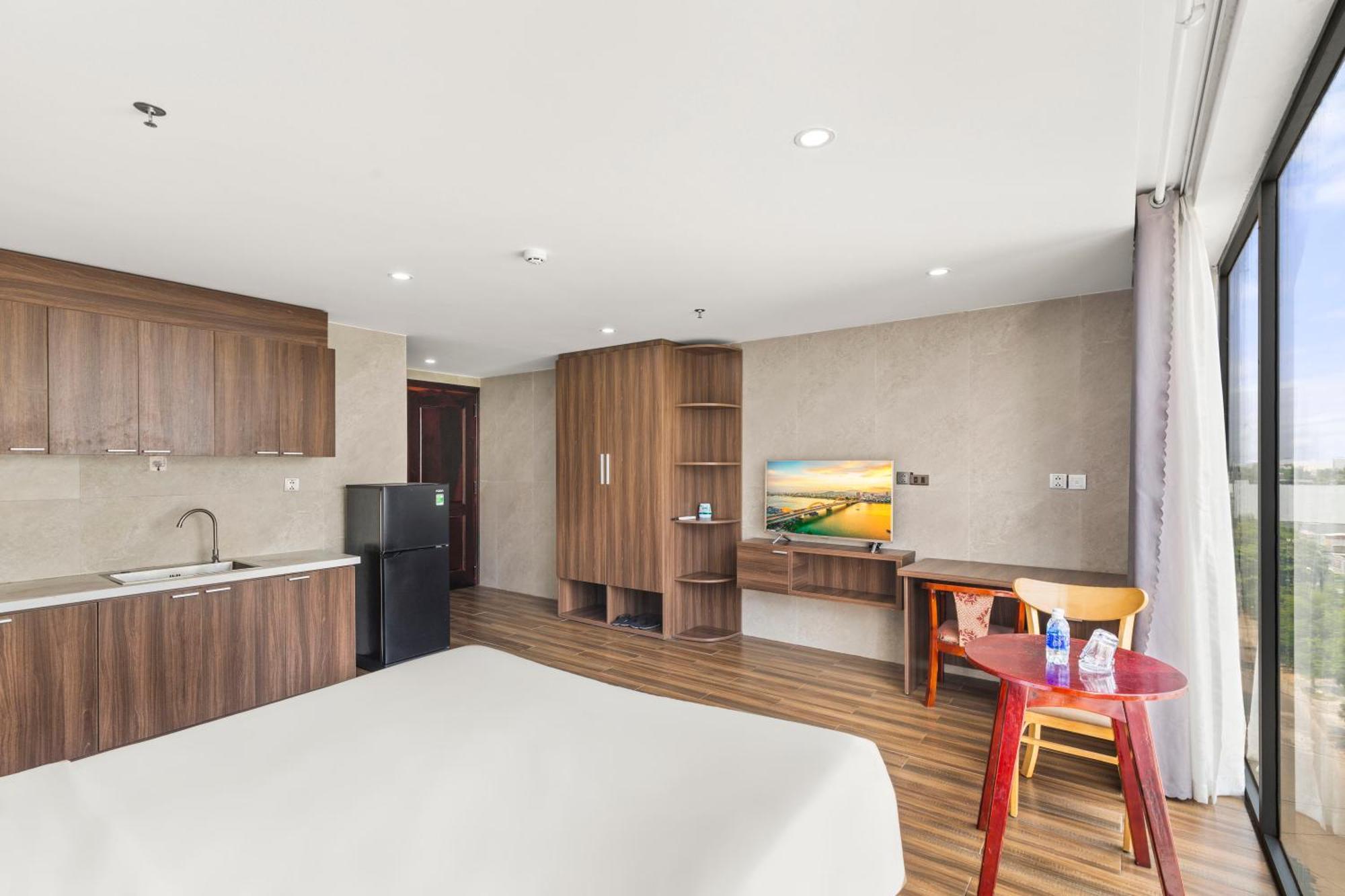Sea Hotel & Apartment Дананг Экстерьер фото