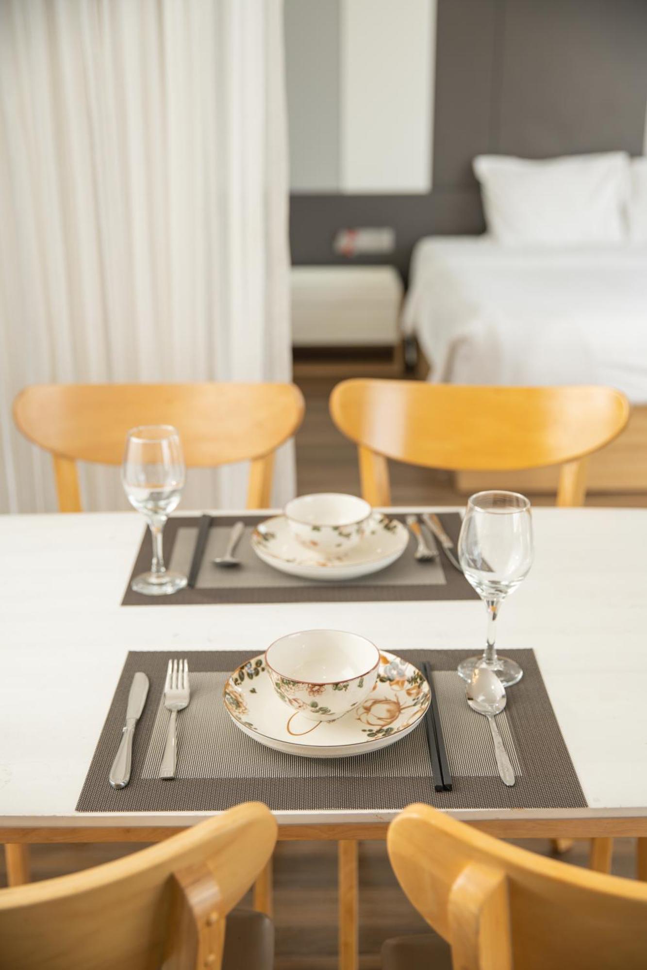 Sea Hotel & Apartment Дананг Экстерьер фото